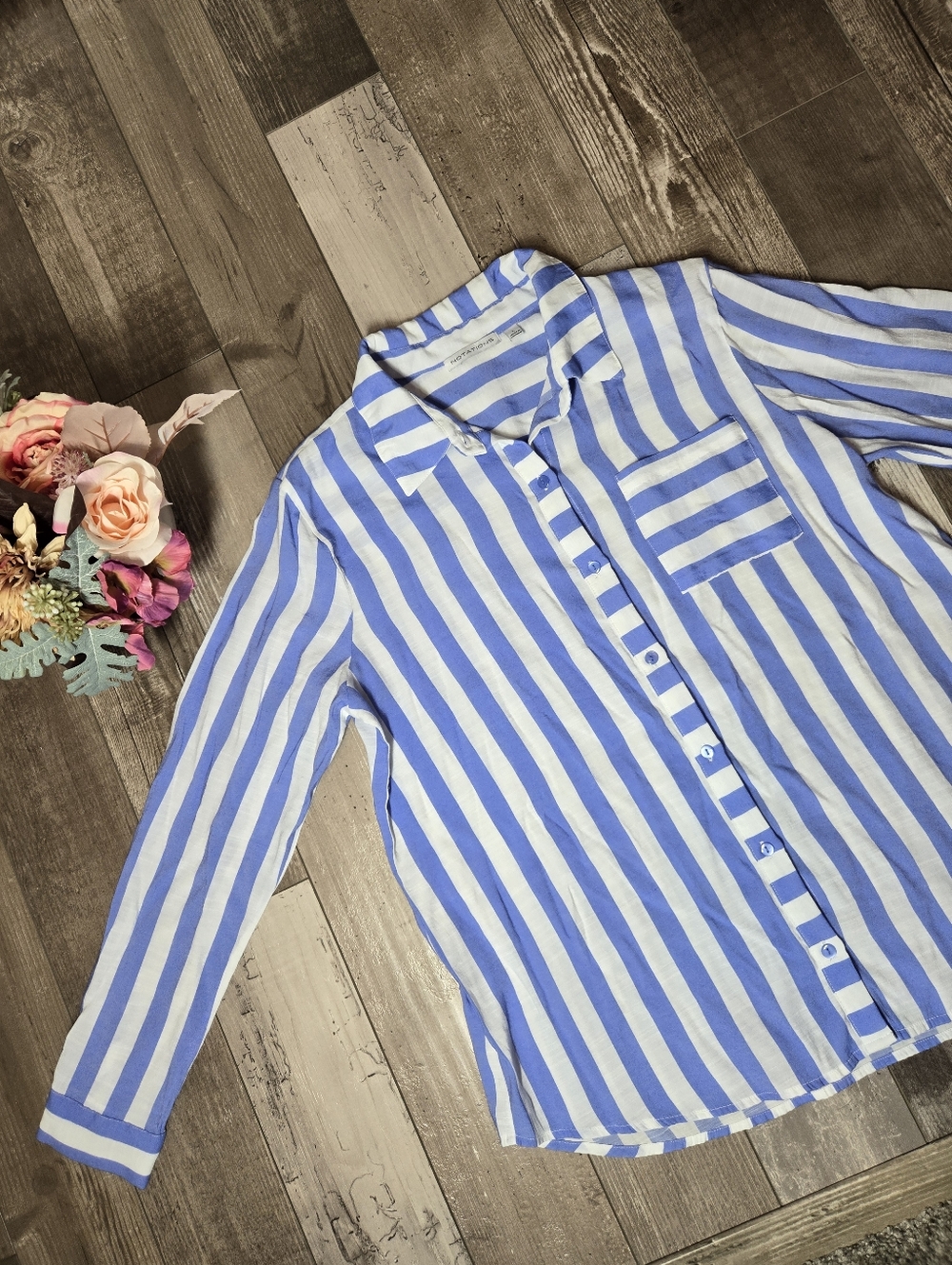 Notations Blue and White Vertical Stripe Button-Down Shirt Women's Size Large